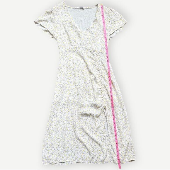 Cotton On Short Sleeve Floral V-Neck Flutter Sleeve Lined A-Line Midi Dress. XS. - Picture 9 of 12